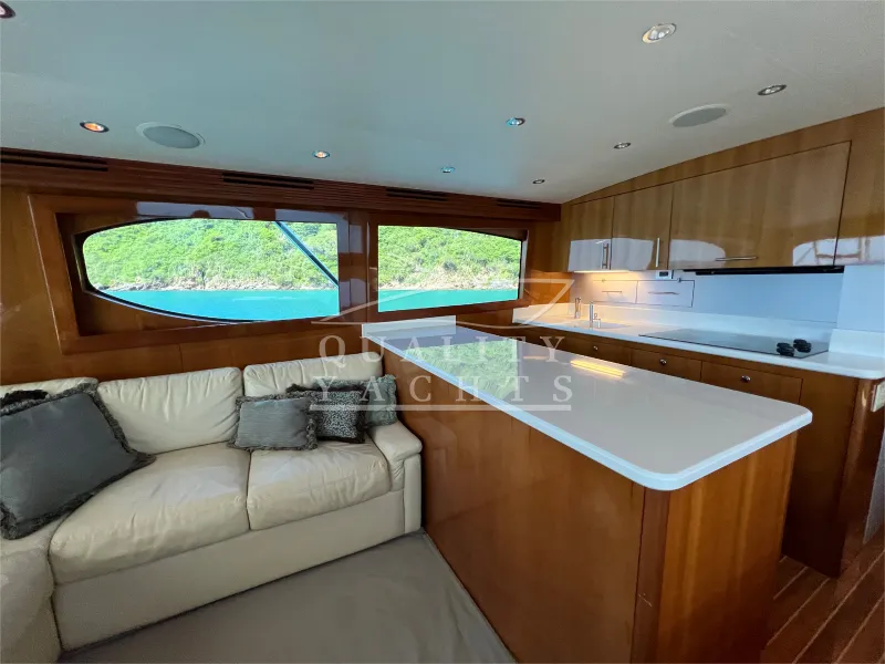 Slide: The Image of Hatteras 54 GT 2005 - 8