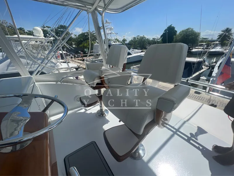 Slide: The Image of Hatteras 54 GT 2005 - 5