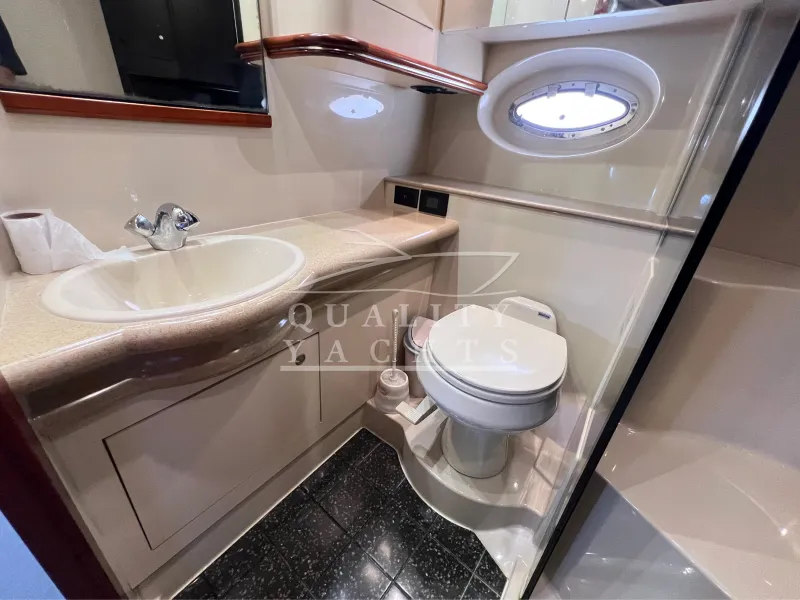 Slide: The Image of Cruisers Yachts 42 2007 - 13