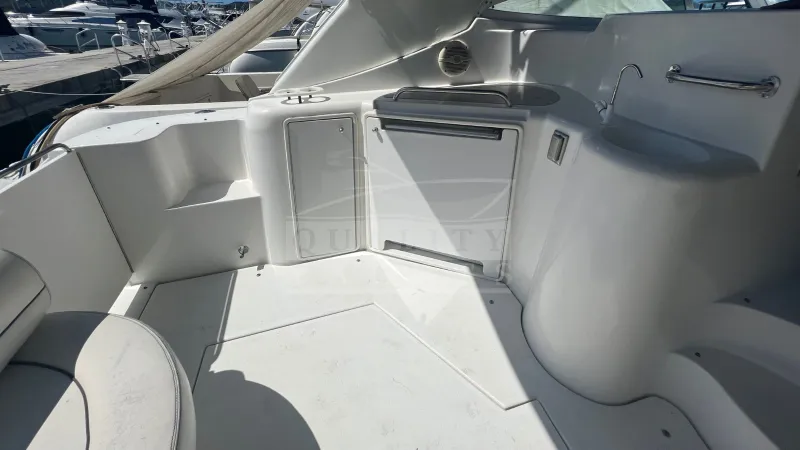 Slide: The Image of Cruisers Yachts 38.7 2001 - 3