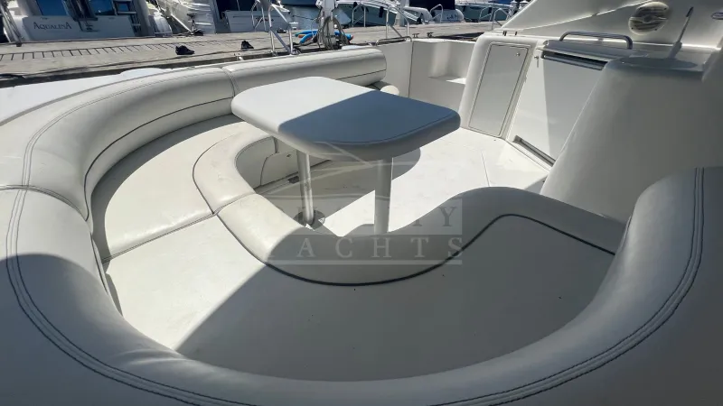 Slide: The Image of Cruisers Yachts 38.7 2001 - 4