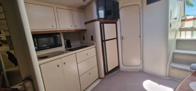 Slide: The Image of Cruisers Yachts 38.7 2001 - 12