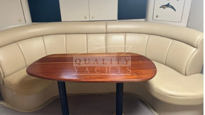Slide: The Image of Cruisers Yachts 38.7 2001 - 9