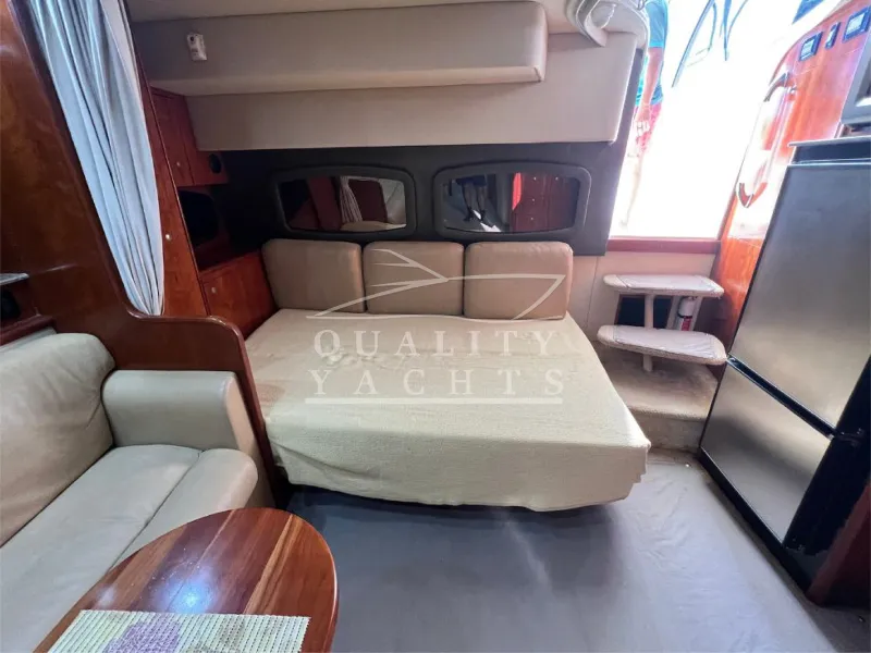 Slide: The Image of Cruisers Yachts 390 2008 - 3