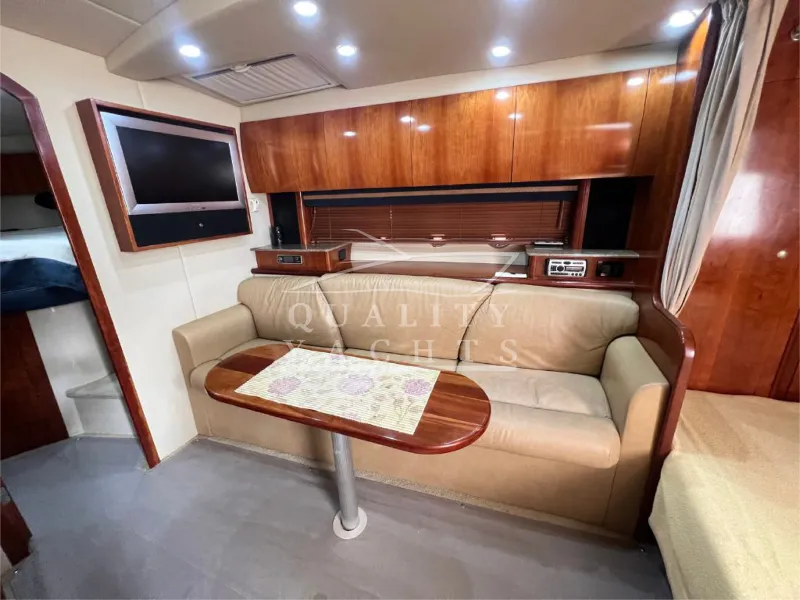 Slide: The Image of Cruisers Yachts 390 2008 - 2