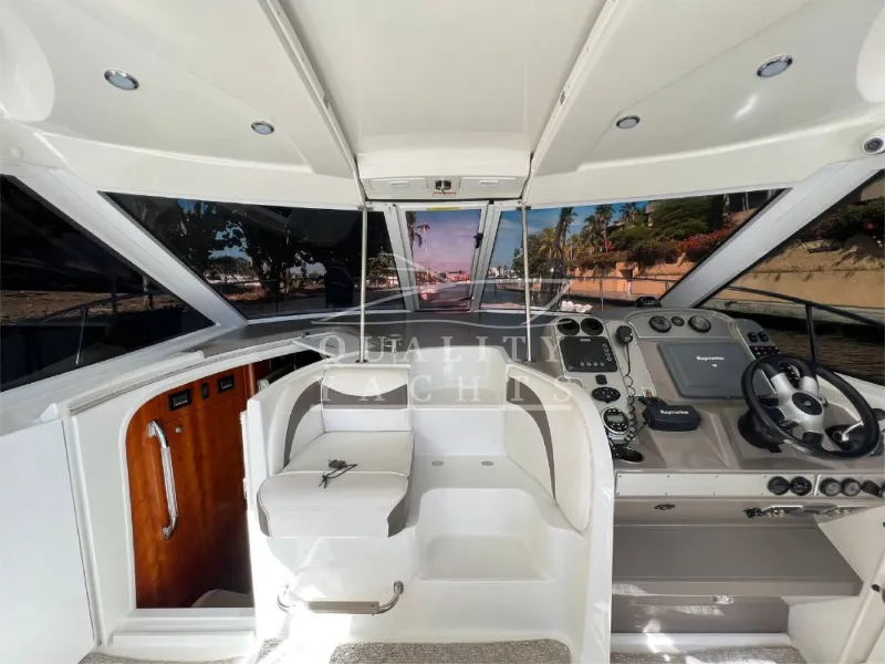 Slide: The Image of Cruisers Yachts 390 2008 - 7