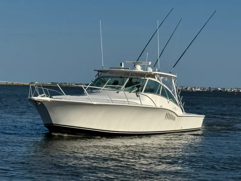 Slide: The Image of Albemarle 41 Express 2012 - 30