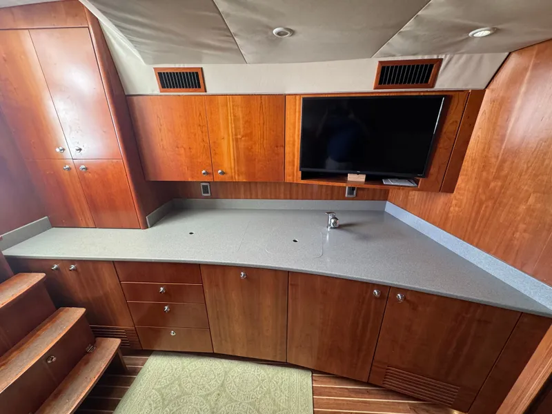 Slide: The Image of Albemarle 41 Express 2012 - 13
