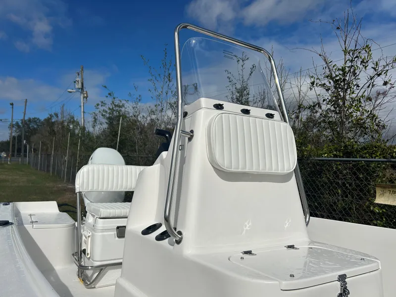 Slide: The Image of Salty Boats Palmetto Bay 1701CC 2026 - 10
