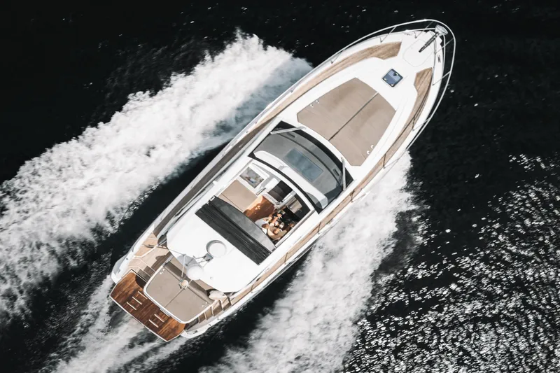 Slide: The Image of Azimut ATLANTIS 43 2019 - 4