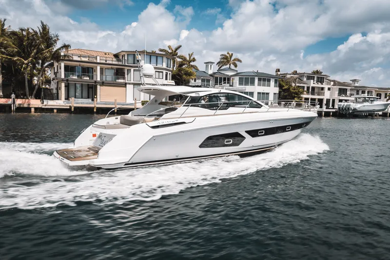Slide: The Image of Azimut ATLANTIS 43 2019 - 42