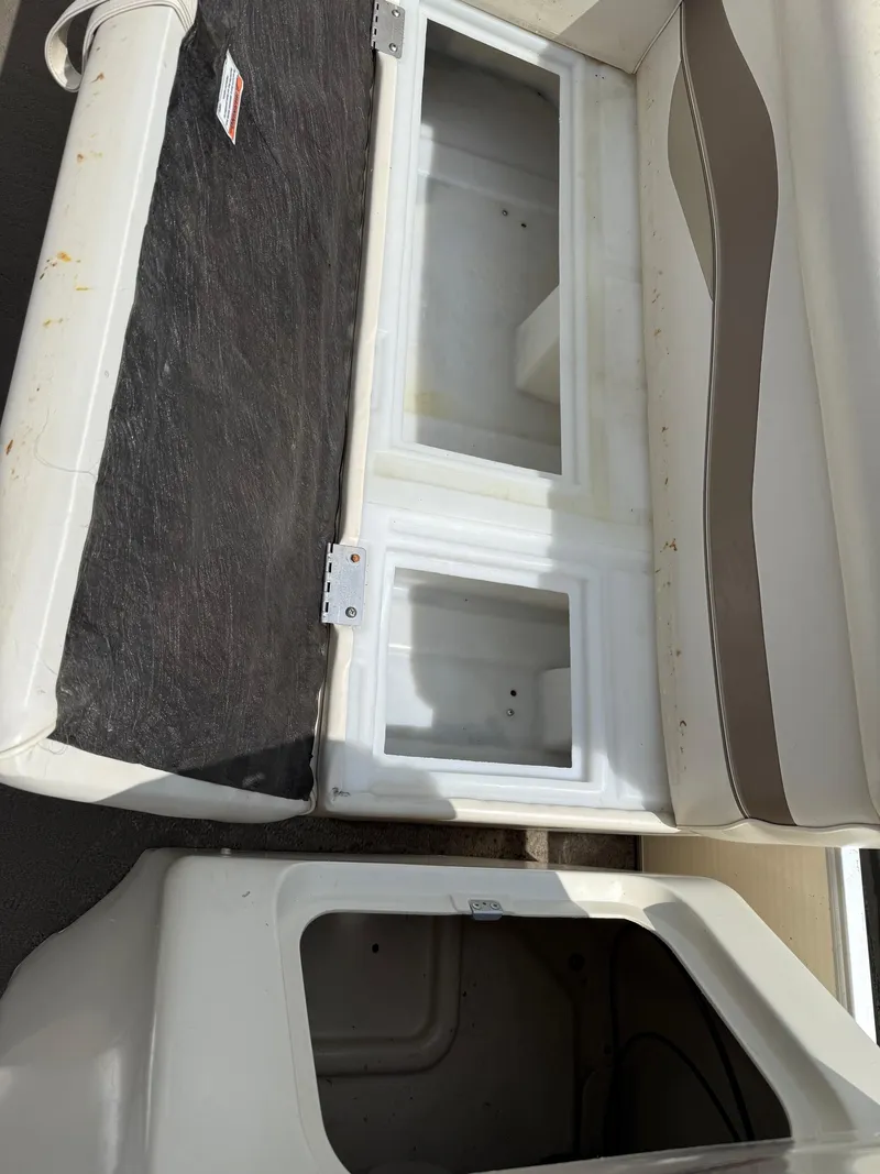 Slide: The Image of Godfrey Tuscany Series 2086 ES-OB boat seats with storage, year 2009. - 3