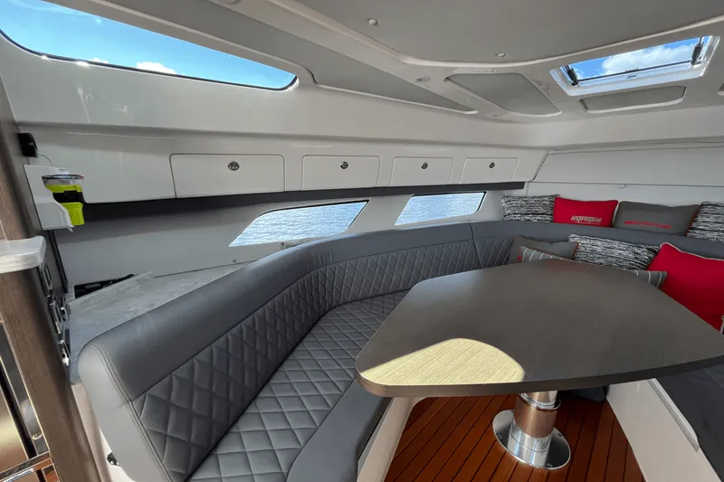 Slide: The Image of Intrepid 438 EVOLUTION 2021 - 17