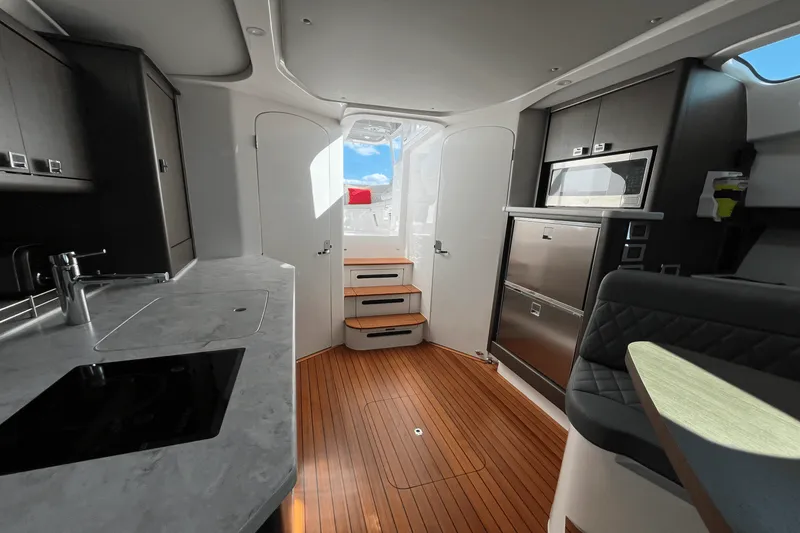 Slide: The Image of Intrepid 438 EVOLUTION 2021 - 20