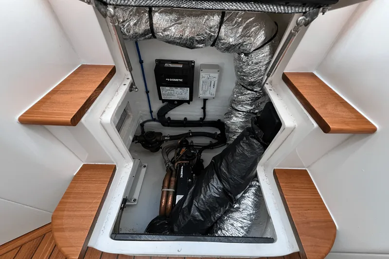 Slide: The Image of Intrepid 438 EVOLUTION 2021 - 22