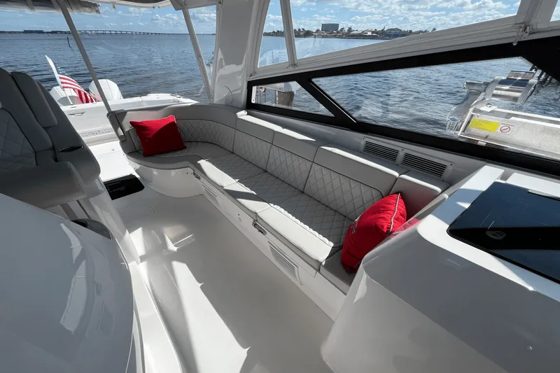 Slide: The Image of Intrepid 438 EVOLUTION 2021 - 41