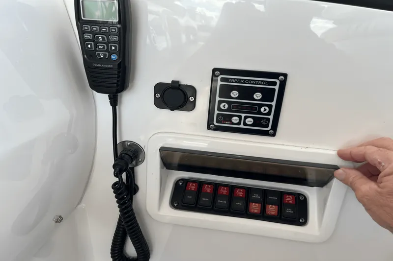 Slide: The Image of Intrepid 438 EVOLUTION 2021 - 53