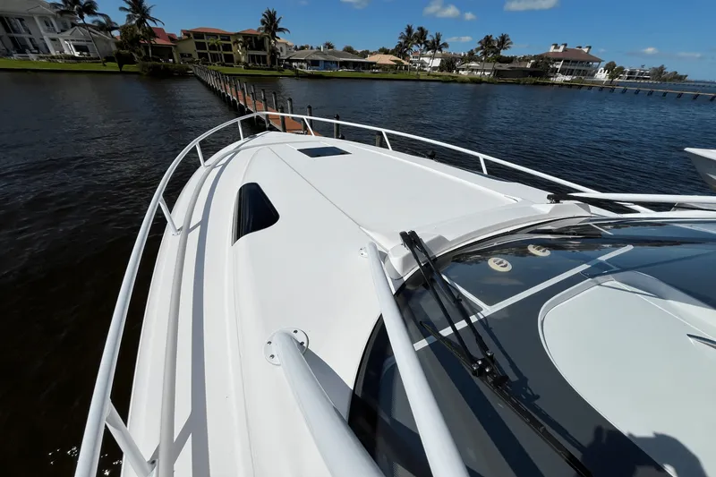 Slide: The Image of Intrepid 438 EVOLUTION 2021 - 64