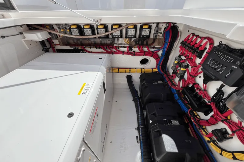 Slide: The Image of Intrepid 438 EVOLUTION 2021 - 77