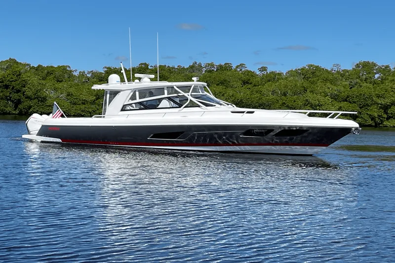 Slide: The Image of Intrepid 438 EVOLUTION 2021 - 8