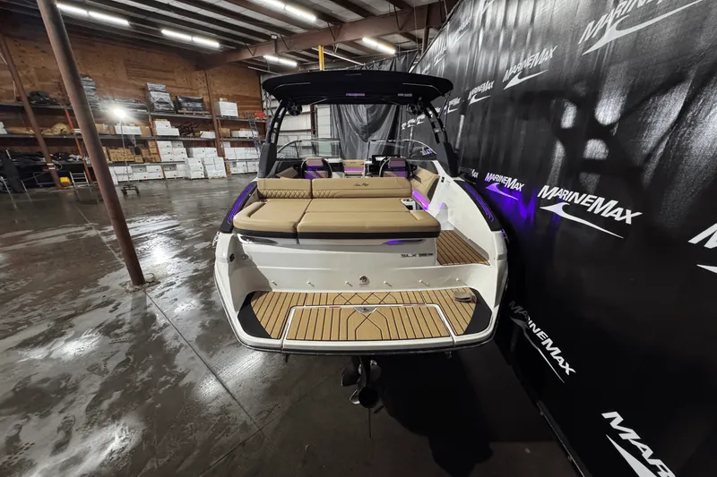 Slide: The Image of Sea Ray SLX 260 Surf 2025 - 4