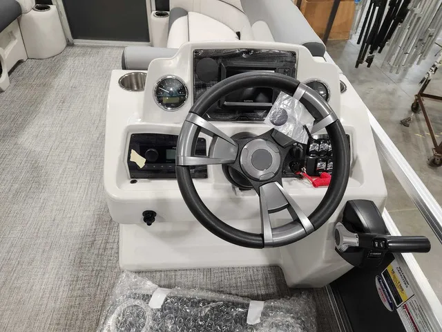 Slide: The Image of Avalon 2185 25 Venture 85 VRB 2026 - 12