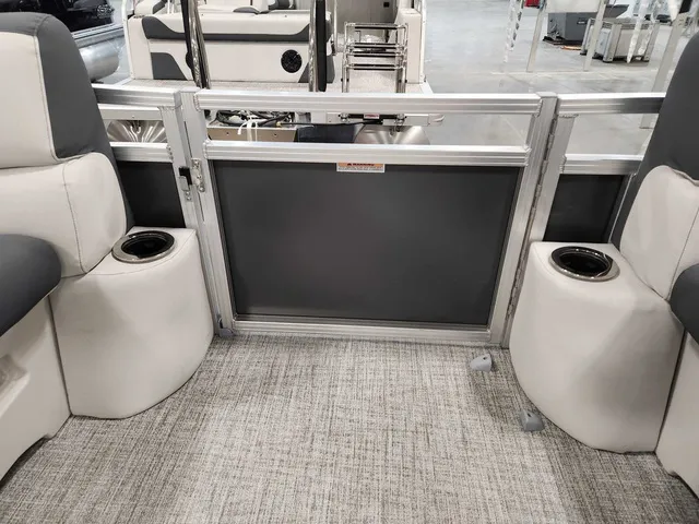 Slide: The Image of Avalon 2185 25 Venture 85 VRB 2026 - 14