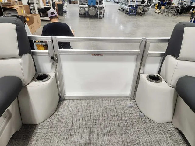 Slide: The Image of Avalon 2185 25 Venture 85 VRB 2026 - 16
