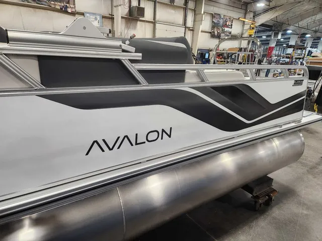 Slide: The Image of Avalon 2185 25 Venture 85 VRB 2026 - 7
