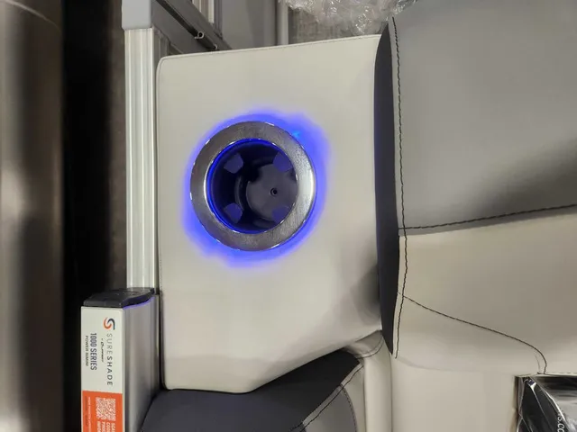 Slide: The Image of Avalon 2185 25 Venture 85 VRB 2026 - 9