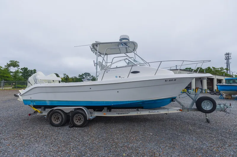 The Image of Cobia 270 Walkaround 2001 - 0