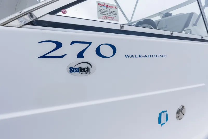 Slide: The Image of Cobia 270 Walkaround 2001 - 25