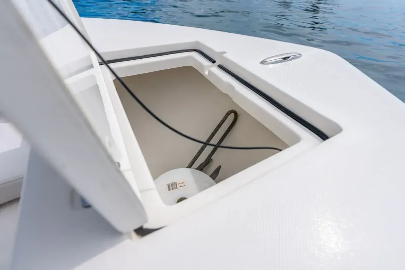 Slide: The Image of Sea Born LX24 Center Console 2027 - 26