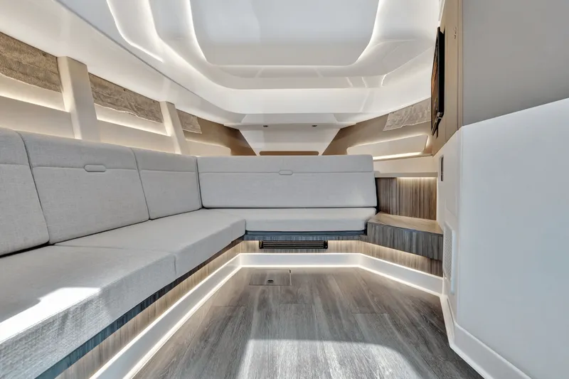 Slide: The Image of Sea Ray 370 SUNDANCER OUTBOARD 2024 - 17