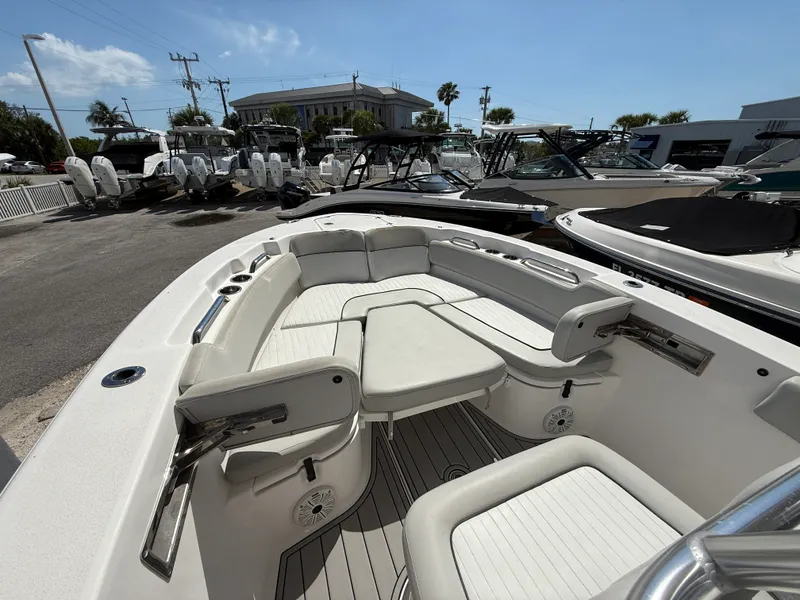 Slide: The Image of Sea Fox 248 COMMANDER 2021 - 4