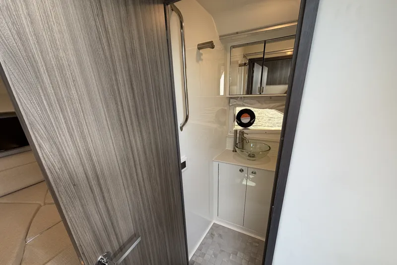 Slide: The Image of Sea Ray Sundancer 320 Outboard 2026 - 68