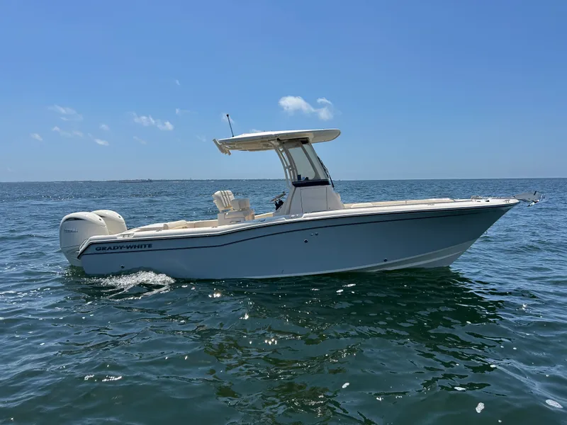 Slide: The Image of Grady-White Fisherman 257 2026 - 5