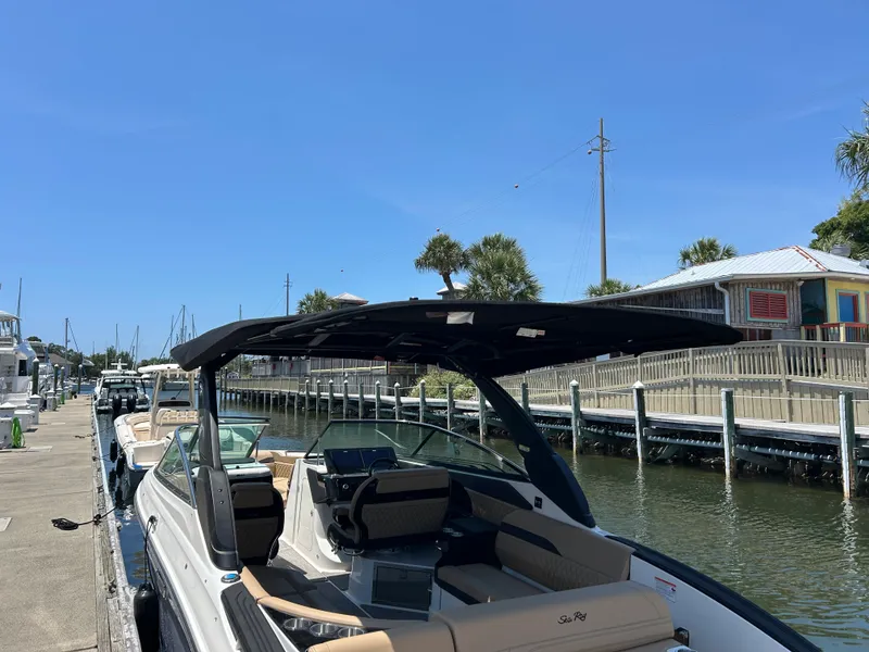 Slide: The Image of Sea Ray SLX 280 Outboard 2026 - 30