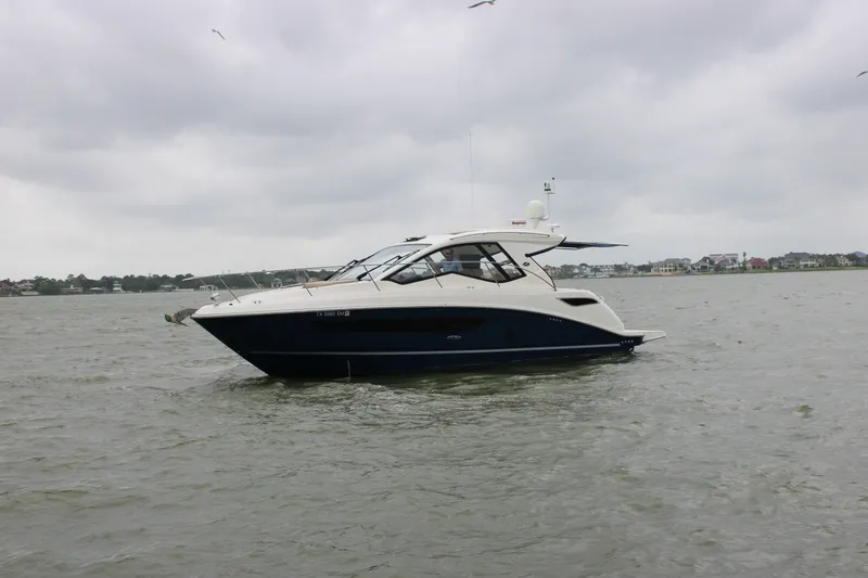 The Image of Sea Ray 350 2018 - 0