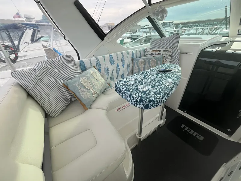 Slide: The Image of Tiara 3600 OPEN 2006 - 17