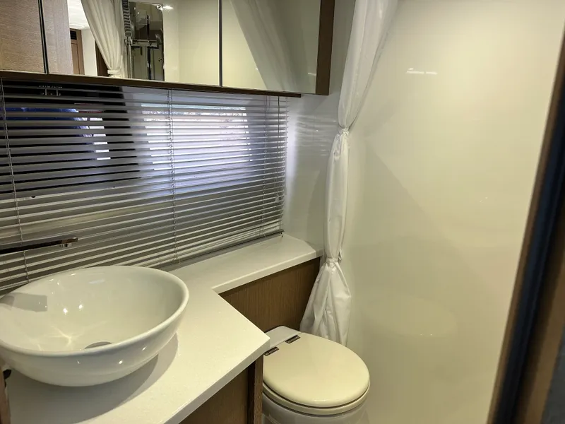 Slide: The Image of Galeon 485 HTS 2019 - 33