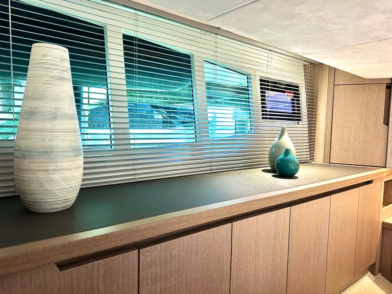 Slide: The Image of Galeon 485 HTS 2019 - 37