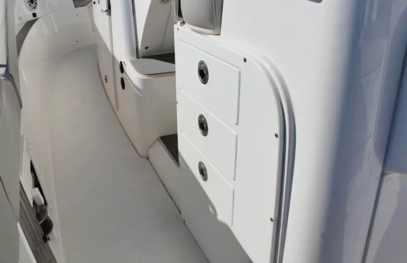 Slide: The Image of Scout 330 LXF 2021 - 29