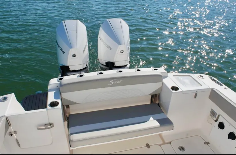 Slide: The Image of Scout 330 LXF 2021 - 39