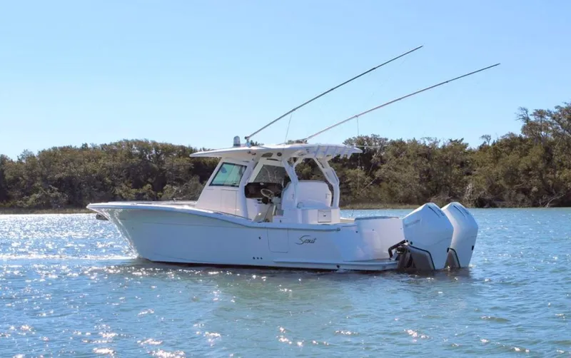 Slide: The Image of Scout 330 LXF 2021 - 4