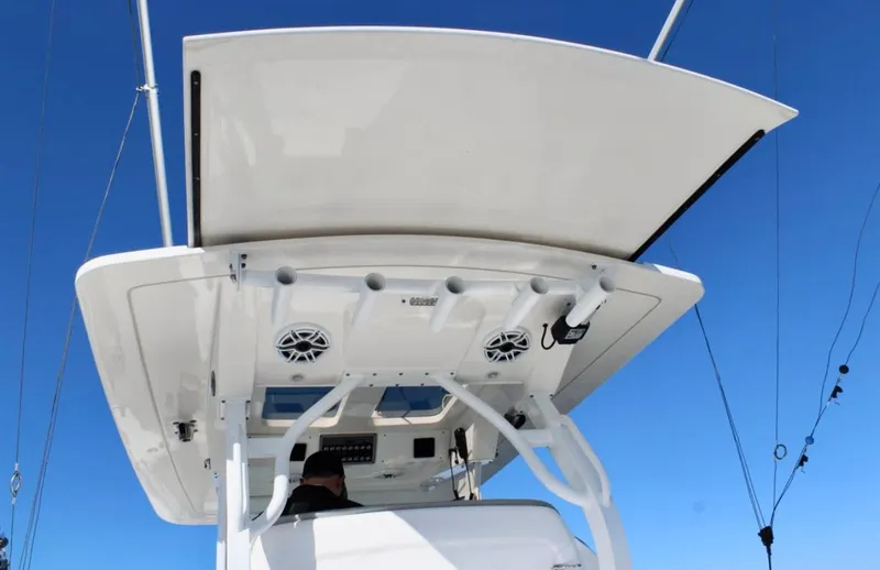 Slide: The Image of Scout 330 LXF 2021 - 42