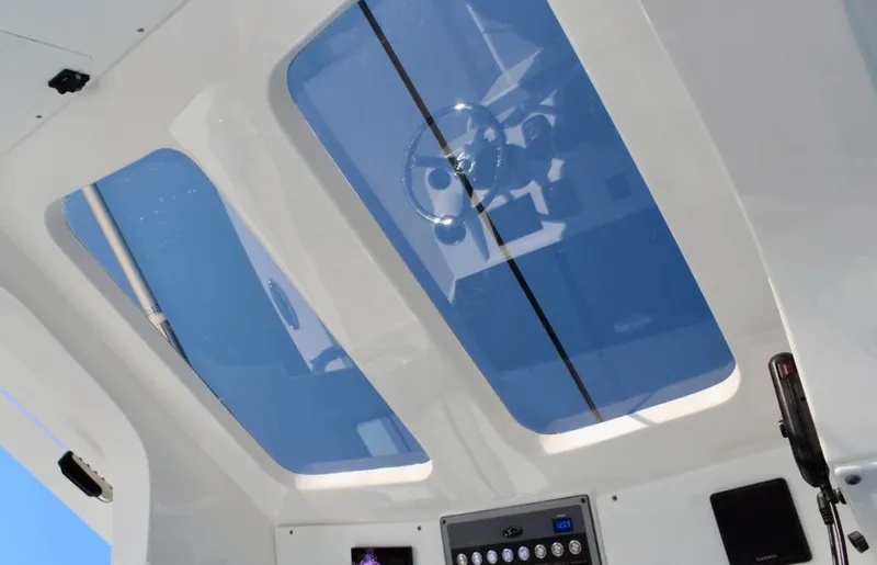 Slide: The Image of Scout 330 LXF 2021 - 44