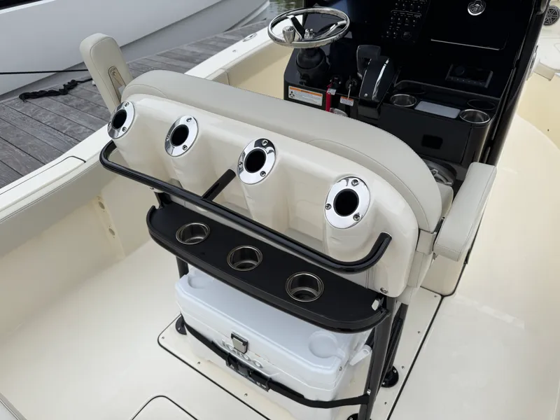 Slide: The Image of Scout 240 XSF 2026 - 13