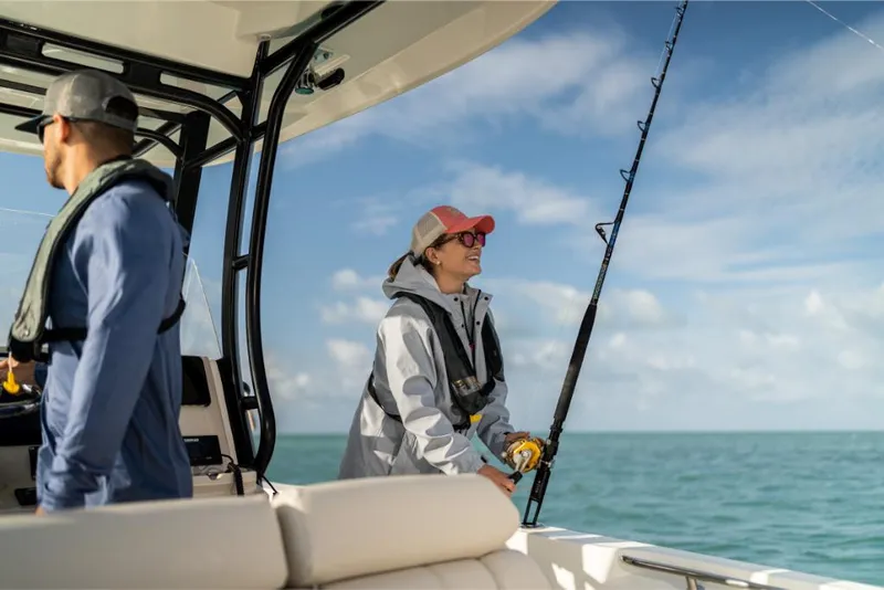 Slide: The Image of Boston Whaler 280 Dauntless 2025 - 93