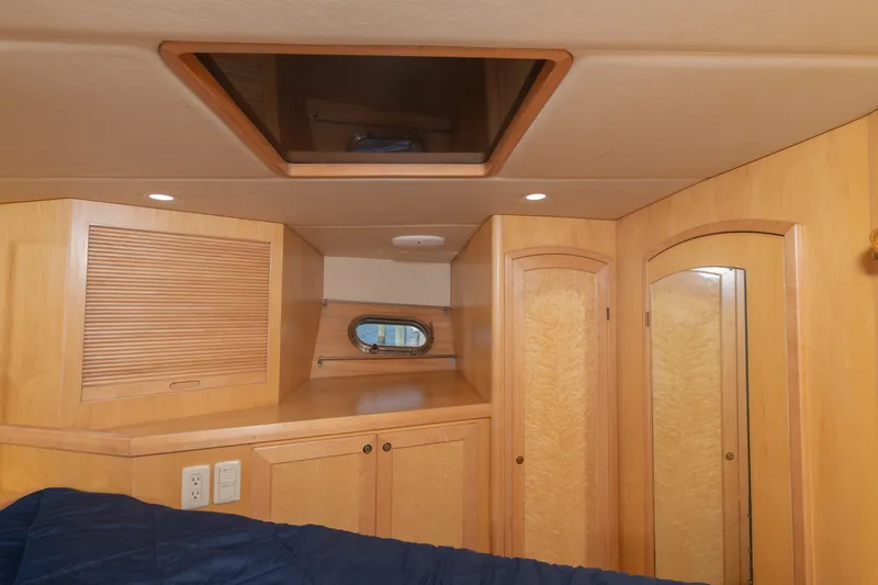 Slide: The Image of McKinna 57 Pilothouse 2002 - 42
